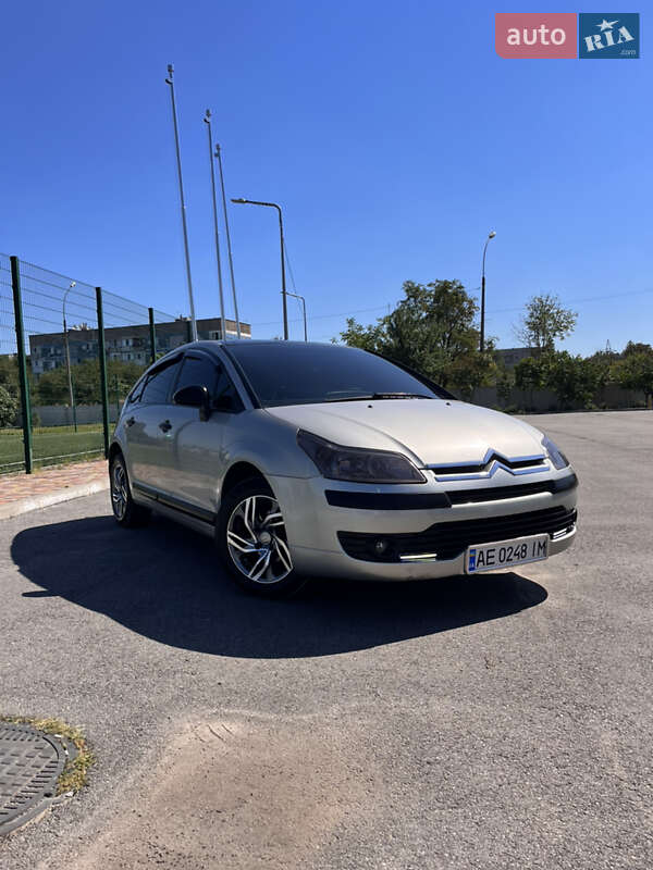 Хэтчбек Citroen C4 2008 в Синельниково
