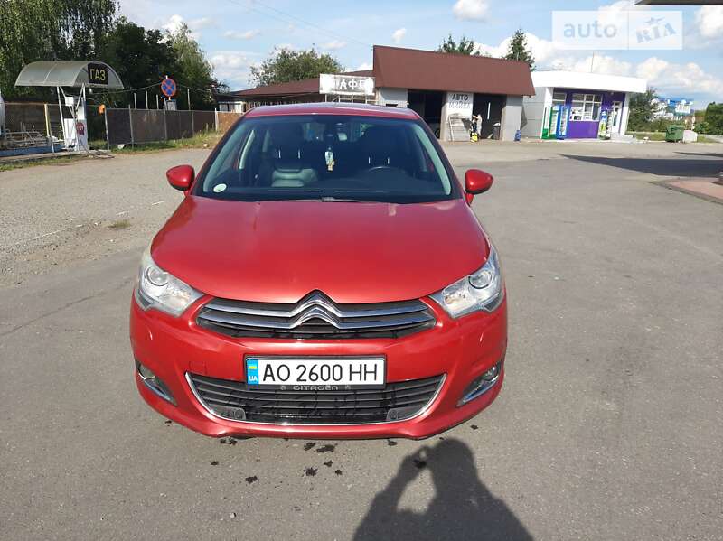 Хэтчбек Citroen C4 2013 в Тячеве