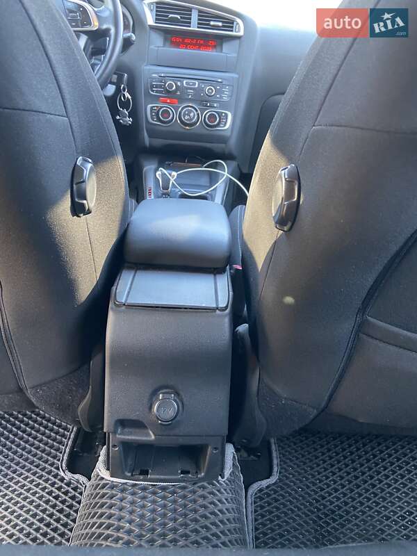 Хетчбек Citroen C4 2013 в Львові