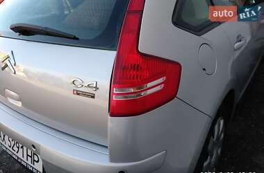 Хэтчбек Citroen C4 2010 в Краснограде