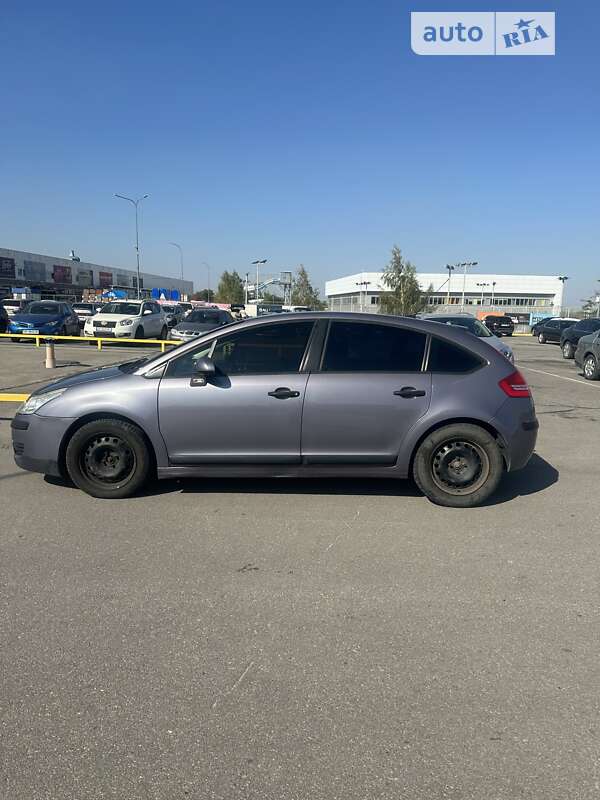 Хэтчбек Citroen C4 2005 в 