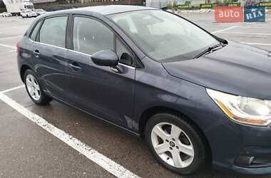 Хэтчбек Citroen C4 2013 в 