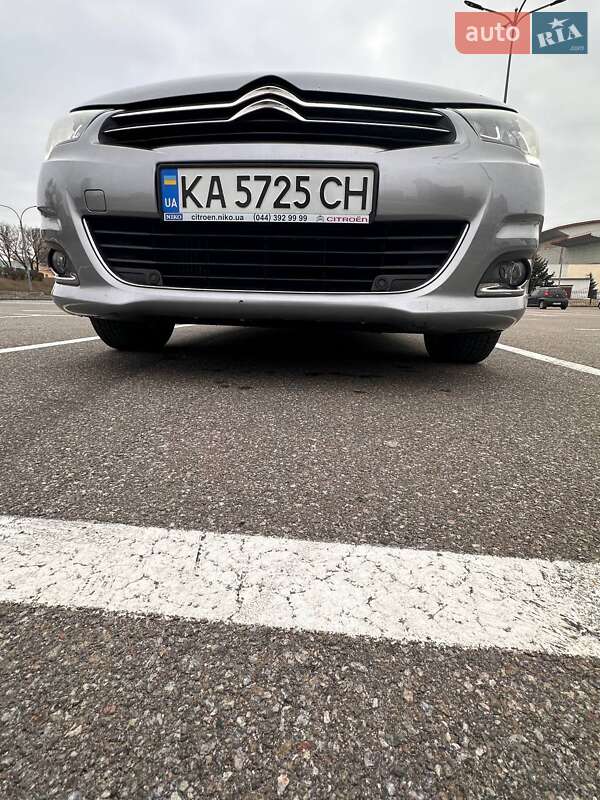 Хэтчбек Citroen C4 2016 в Киеве