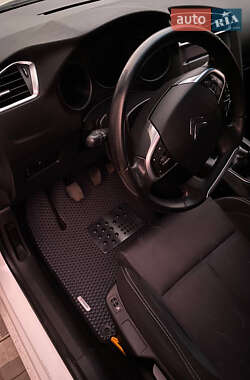 Хэтчбек Citroen C4 2014 в Львове