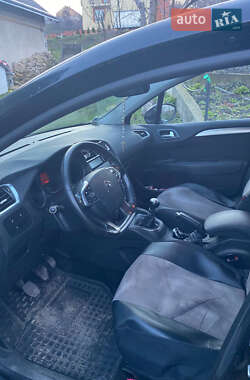 Хэтчбек Citroen C4 2013 в 