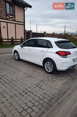 Хэтчбек Citroen C4 2017 в Радехове