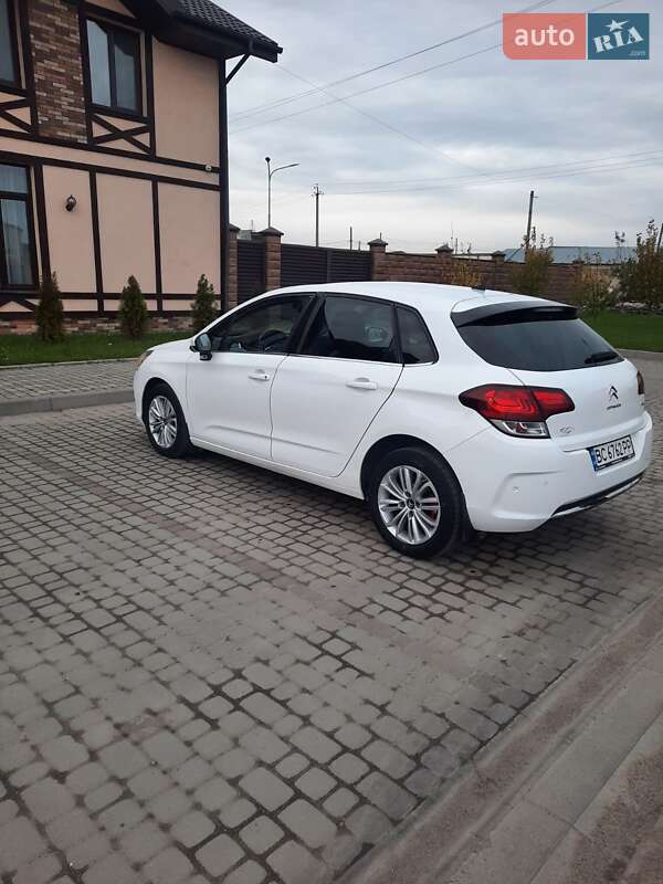 Хэтчбек Citroen C4 2017 в Радехове