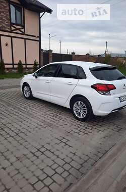 Хэтчбек Citroen C4 2017 в Радехове