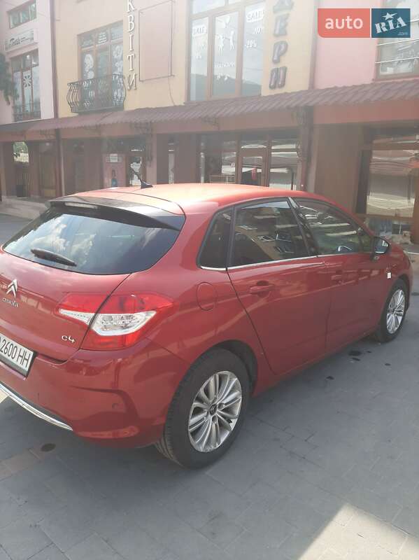 Хэтчбек Citroen C4 2013 в Тячеве