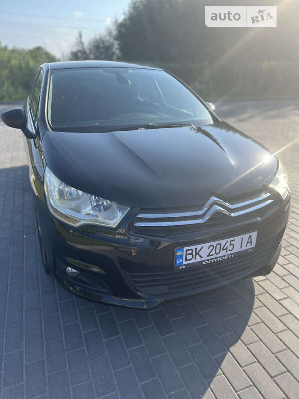 Хэтчбек Citroen C4 2012 в Ровно