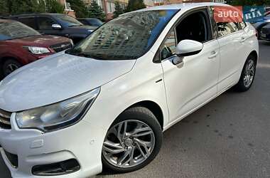 Хетчбек Citroen C4 2012 в 