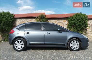 Хэтчбек Citroen C4 2009 в 