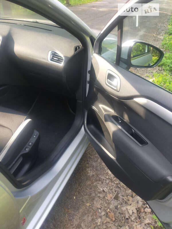 Хетчбек Citroen C4 2012 в Луцьку