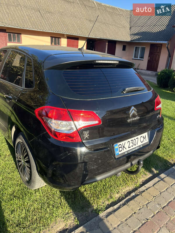 Хэтчбек Citroen C4 2013 в Демидовке