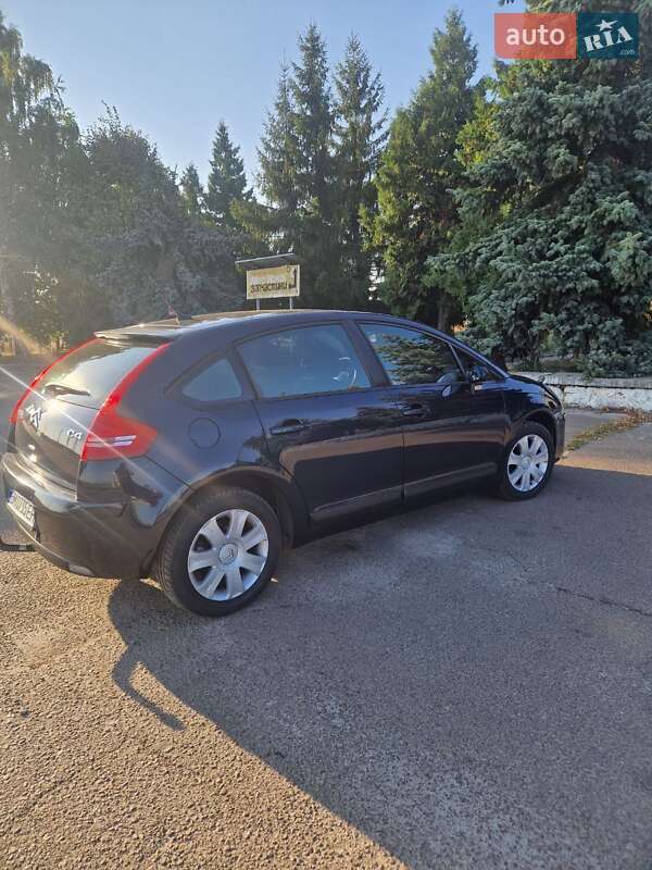 Хэтчбек Citroen C4 2009 в Барышевке