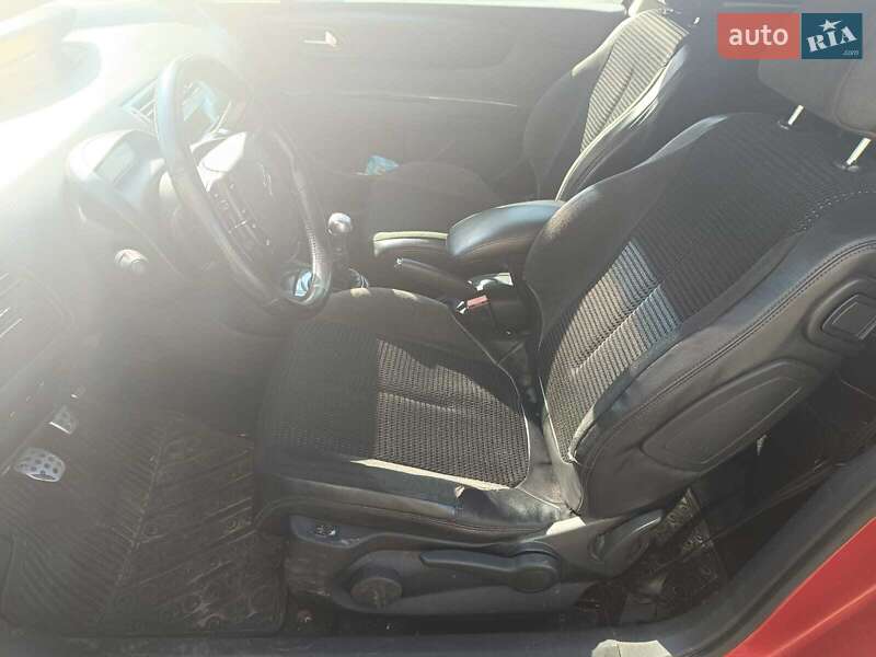 Хэтчбек Citroen C4 2006 в Новояворовске
