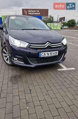 Хэтчбек Citroen C4 2015 в 