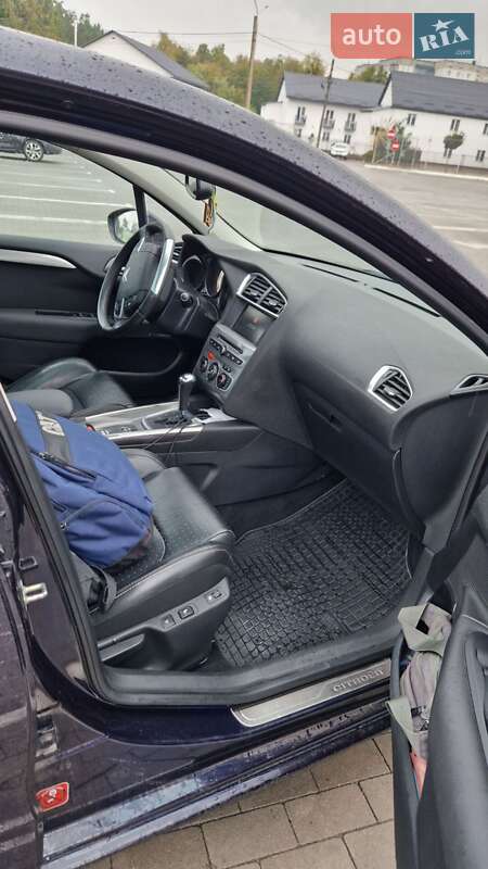Хетчбек Citroen C4 2015 в Умані