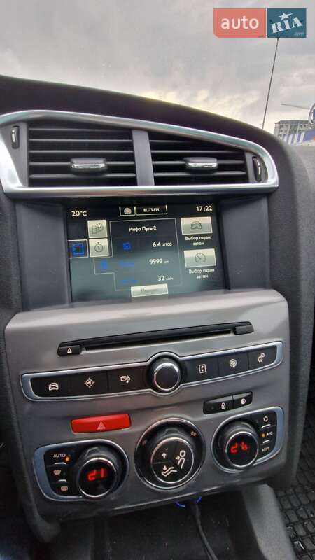 Хетчбек Citroen C4 2015 в Умані