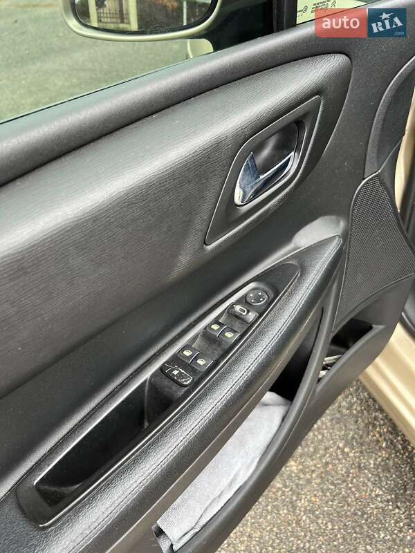 Хэтчбек Citroen C4 2006 в Киеве фото 10 Хэтчбек Citroen C4 2006 в Киеве