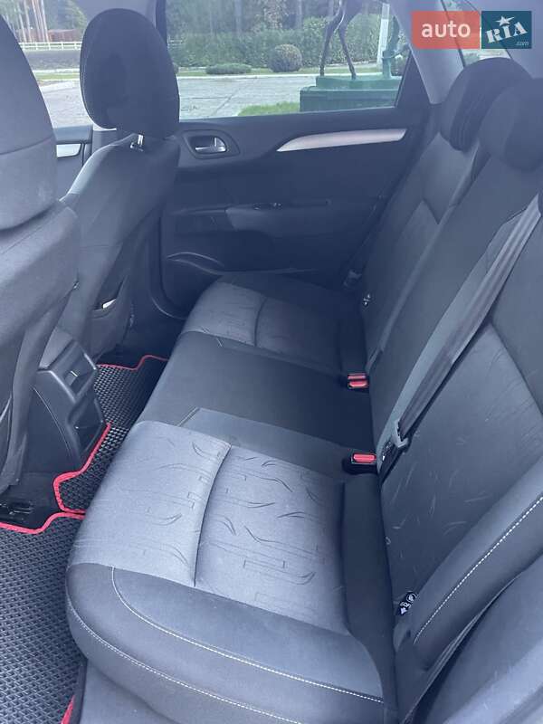 Хэтчбек Citroen C4 2010 в Шепетовке