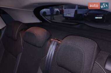 Хэтчбек Citroen C4 2015 в 