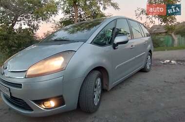 Хэтчбек Citroen C4 2009 в 