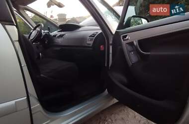 Хэтчбек Citroen C4 2009 в 