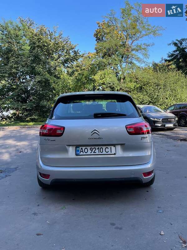 Хетчбек Citroen C4 2016 в Ужгороді