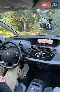 Хэтчбек Citroen C4 2016 в 