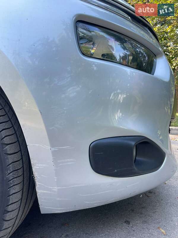 Хетчбек Citroen C4 2016 в Ужгороді