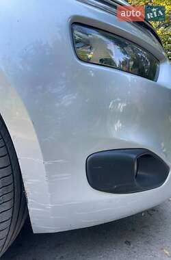 Хэтчбек Citroen C4 2016 в 