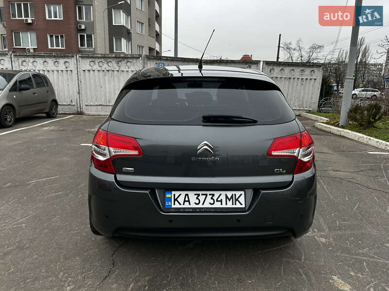 Хэтчбек Citroen C4 2013 в Киеве