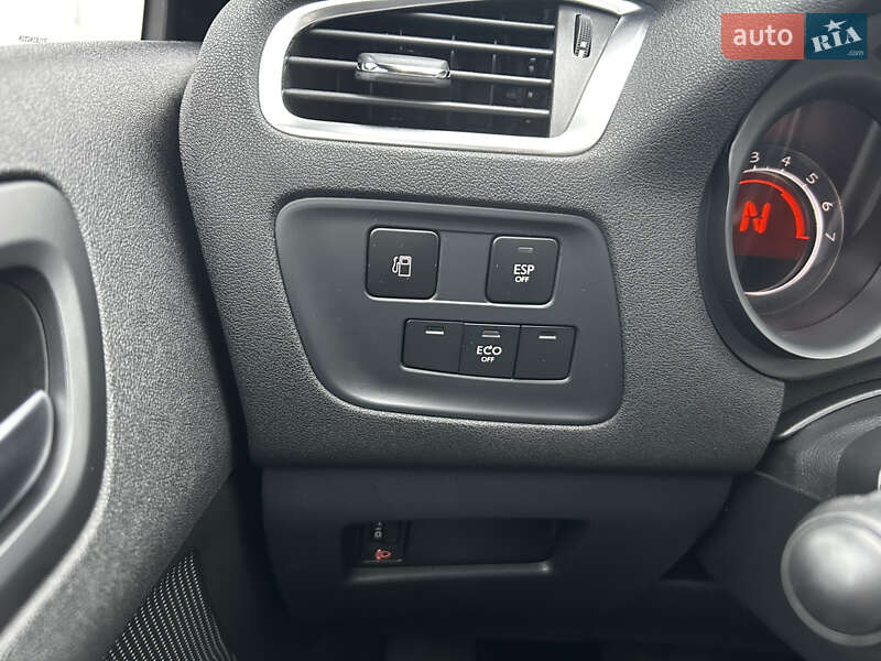 Хэтчбек Citroen C4 2013 в Киеве