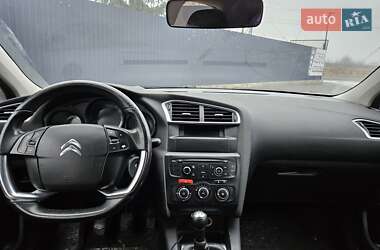 Хэтчбек Citroen C4 2012 в 