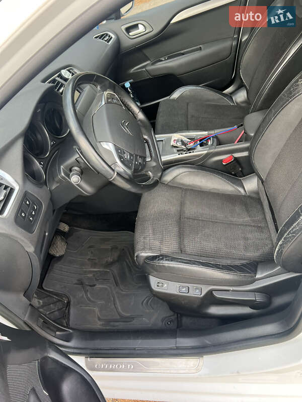 Хэтчбек Citroen C4 2013 в Львове фото 13 Хэтчбек Citroen C4 2013 в Львове