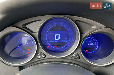 Хэтчбек Citroen C4 2013 в 