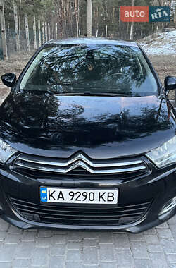 Хэтчбек Citroen C4 2013 в 