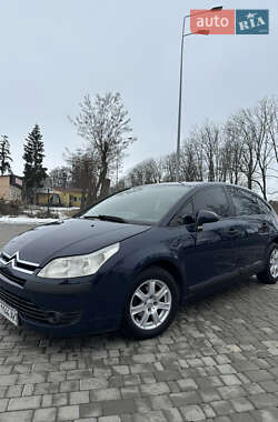Хэтчбек Citroen C4 2006 в 