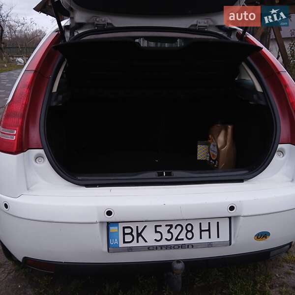 Хетчбек Citroen C4 2010 в Жовкві