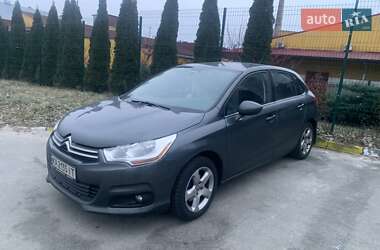 Хэтчбек Citroen C4 2012 в 