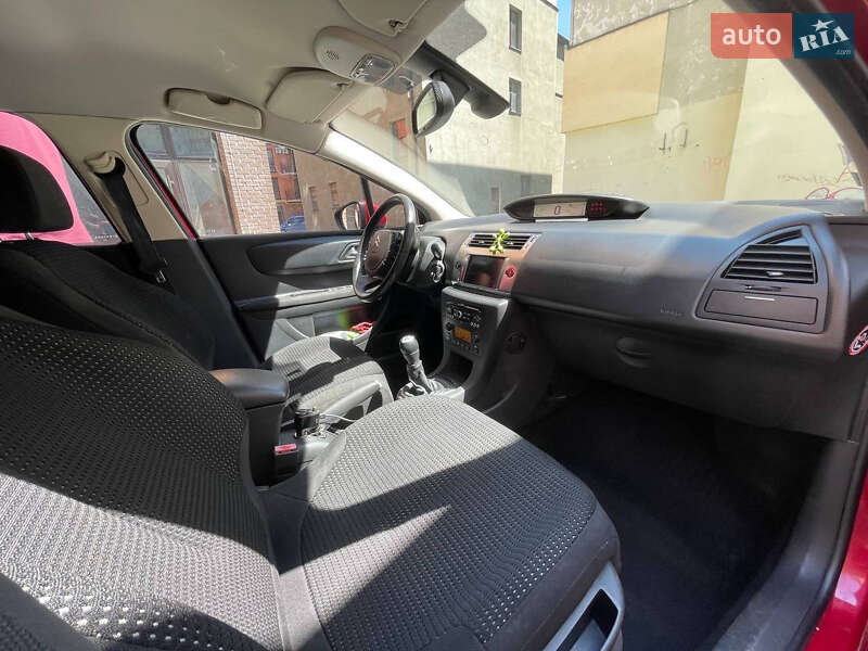 Хетчбек Citroen C4 2010 в Івано-Франківську