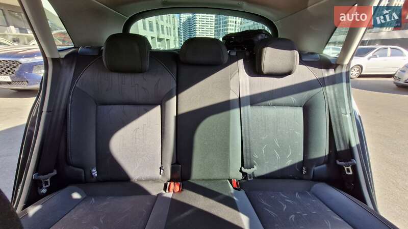 Хэтчбек Citroen C4 2012 в Киеве