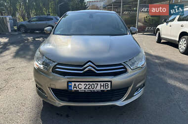 Хэтчбек Citroen C4 2011 в 