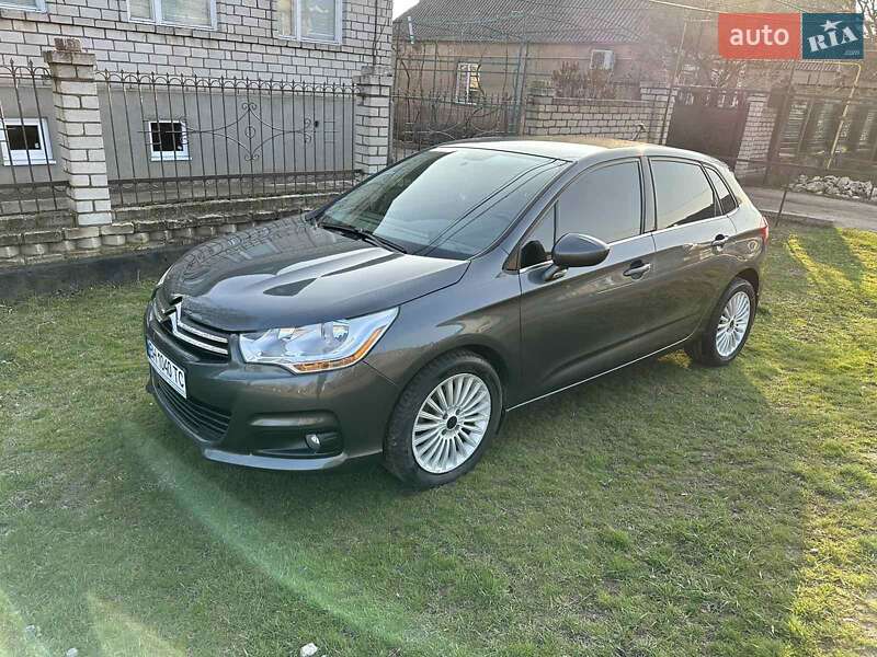 Хэтчбек Citroen C4 2013 в Киеве