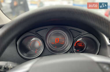 Хэтчбек Citroen C4 2012 в 