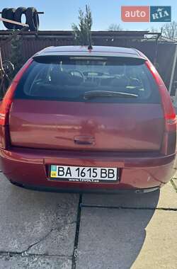 Хэтчбек Citroen C4 2006 в 