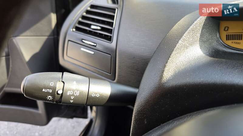 Хэтчбек Citroen C4 2008 в Каменском