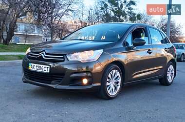 Хэтчбек Citroen C4 2012 в 