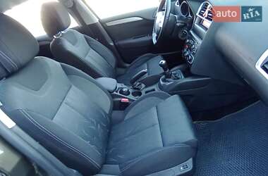 Хэтчбек Citroen C4 2012 в 